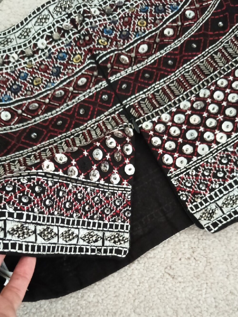 Zara Maroon Geometric Sequin & Beaded Crop Top - sz. Med - Picture 5 of 14